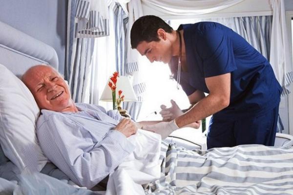 بهترین روش برای انتخاب پرستار مراقبتی
