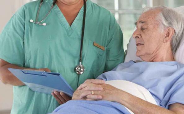 ارائه خدمات پرستار نگهداری سالمند روزانه