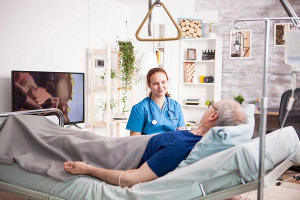 پرستار مراقبتی منزل چه وظایفی دارد