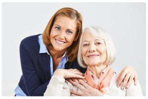 ارائه خدمات مراقبت از سالمند خانم در منزل